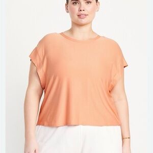 Old Navy Active CloudMotion Open Back Twist Top – Peach XL